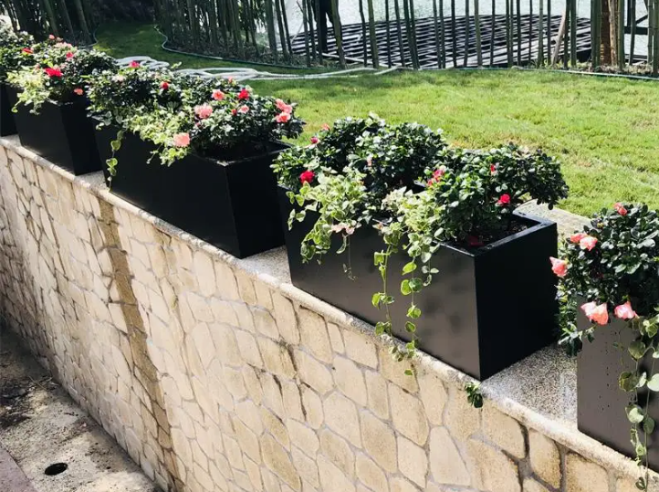 Hot Sale Factory Direct Large Outside Flower Pots and Planters