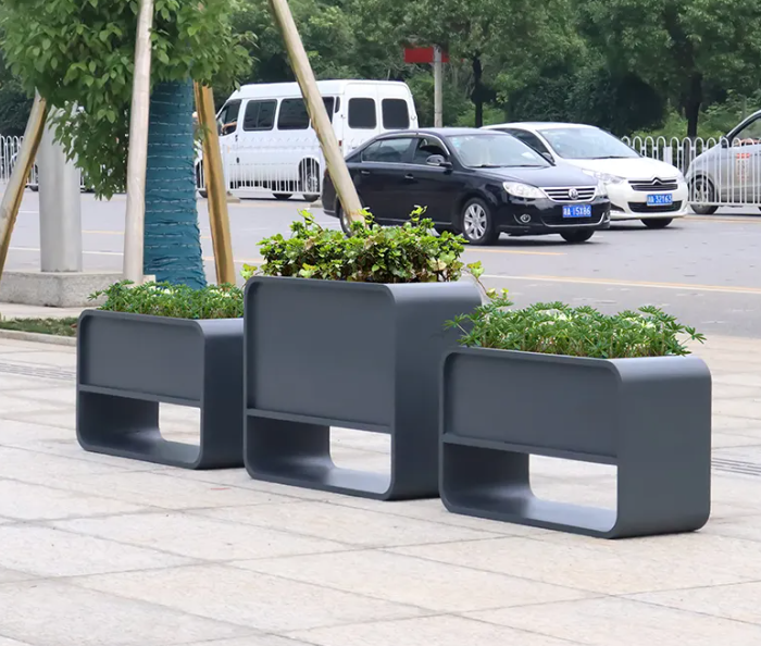 Rectangular Rusted Garden Flower Pot for Outdoor Planting for Coffee Shops Hotels and Shopping Malls
