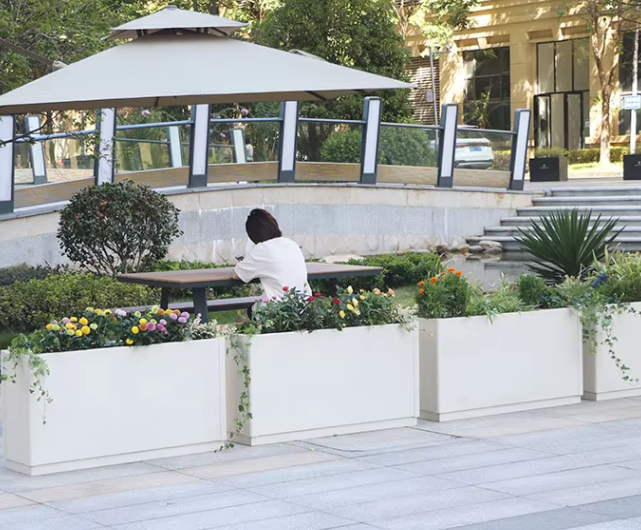 Rectangle Shape Flower Pots Glowing Garden Pots Large White Steel Planters for Outdoor Plant