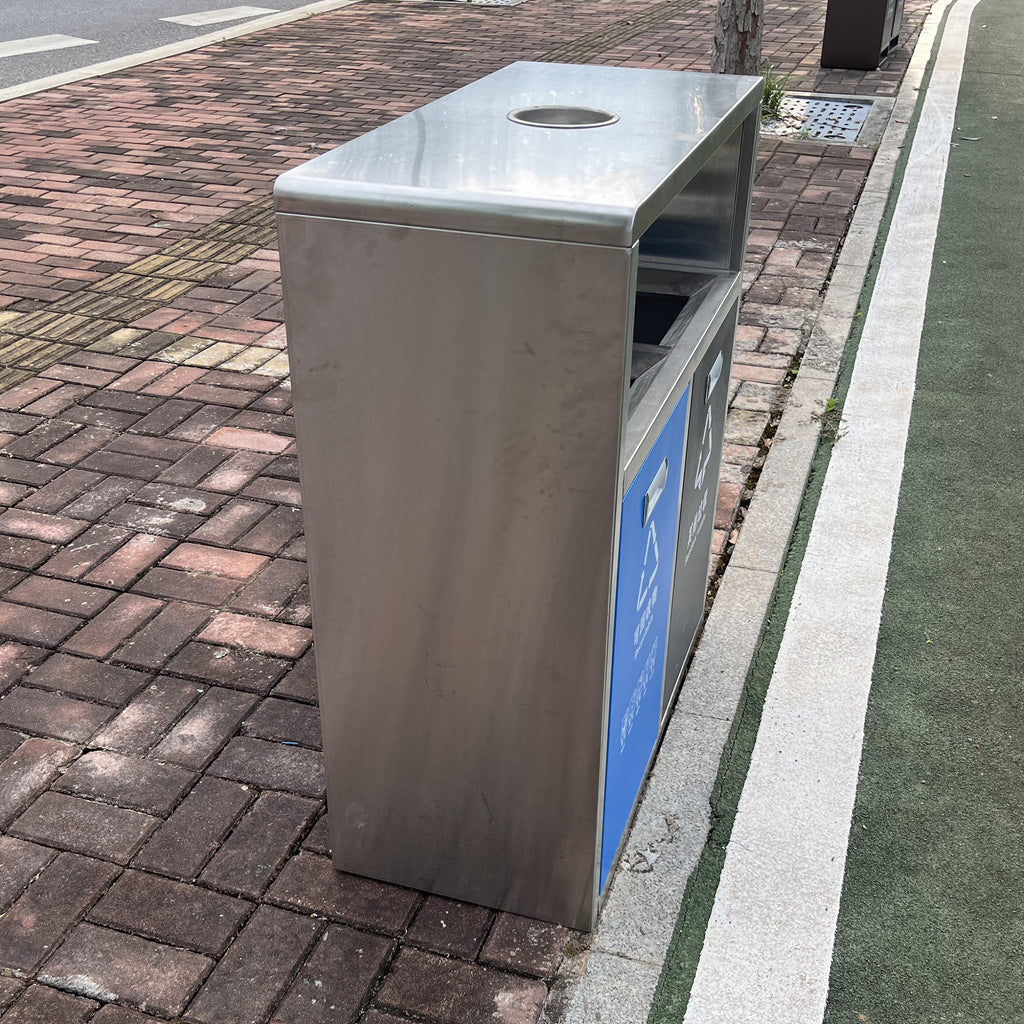 Outdoor stainless steel trashcans