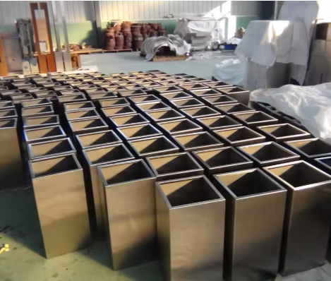 201 or 304 Stainless Steel Planters Pots and Containers,Metal Planters for Home and Garden Decoration