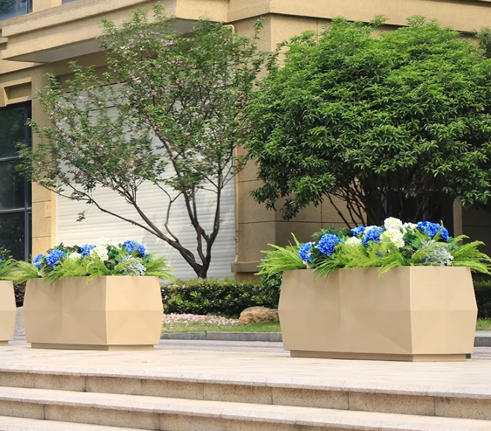 Outdoor Metal Planters Office Flower Box Garden Flower Pot Decorative Park Planters for Street