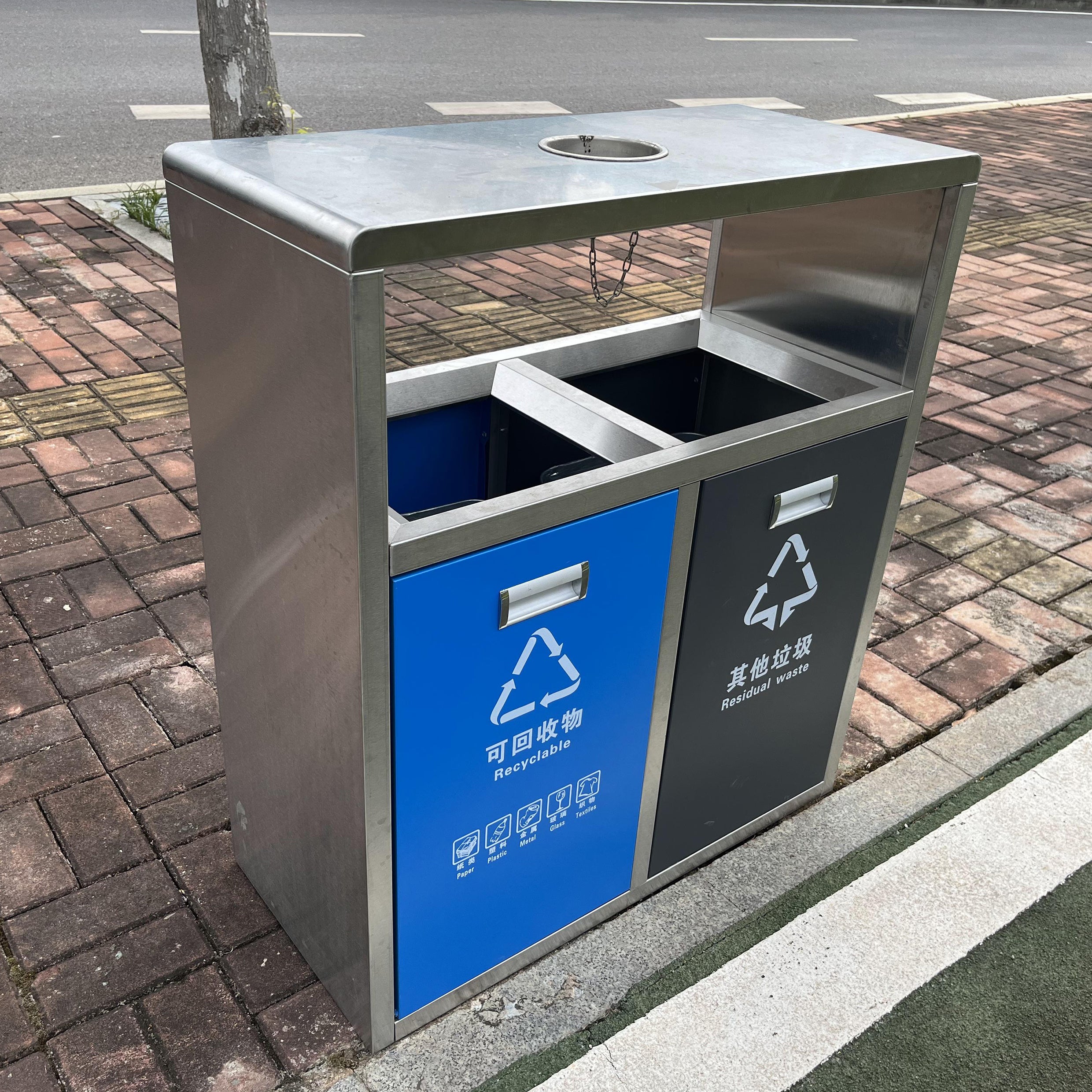 Outdoor stainless steel trashcans