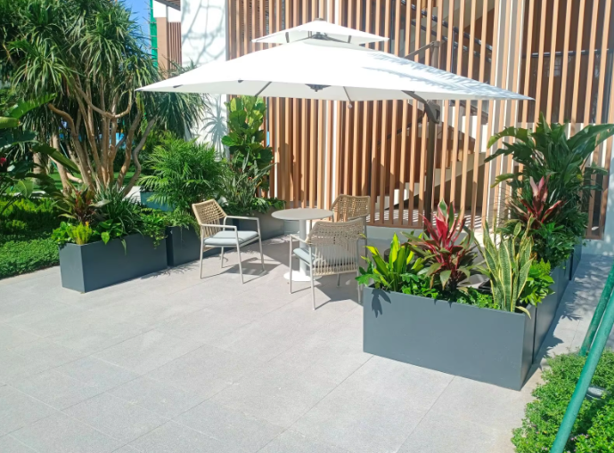 Hot Sale Factory Direct Large Outside Flower Pots and Planters